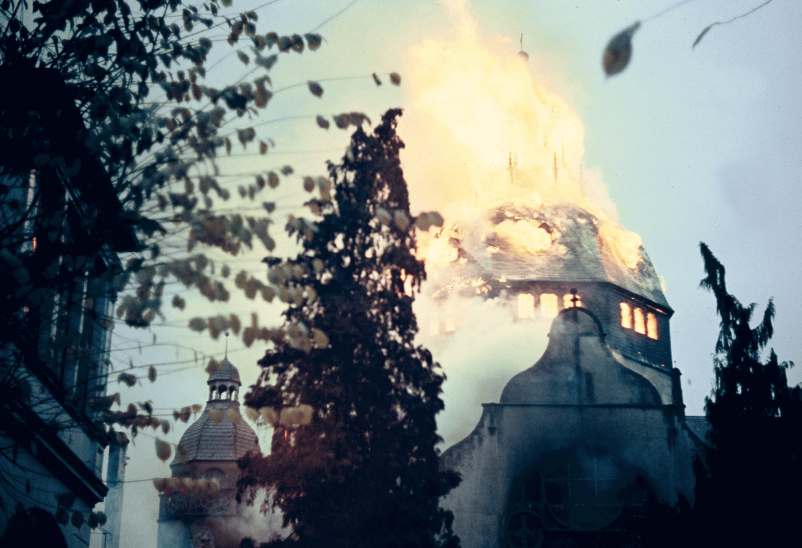 L’incendie de la synagogue de Bielefeld, 1938