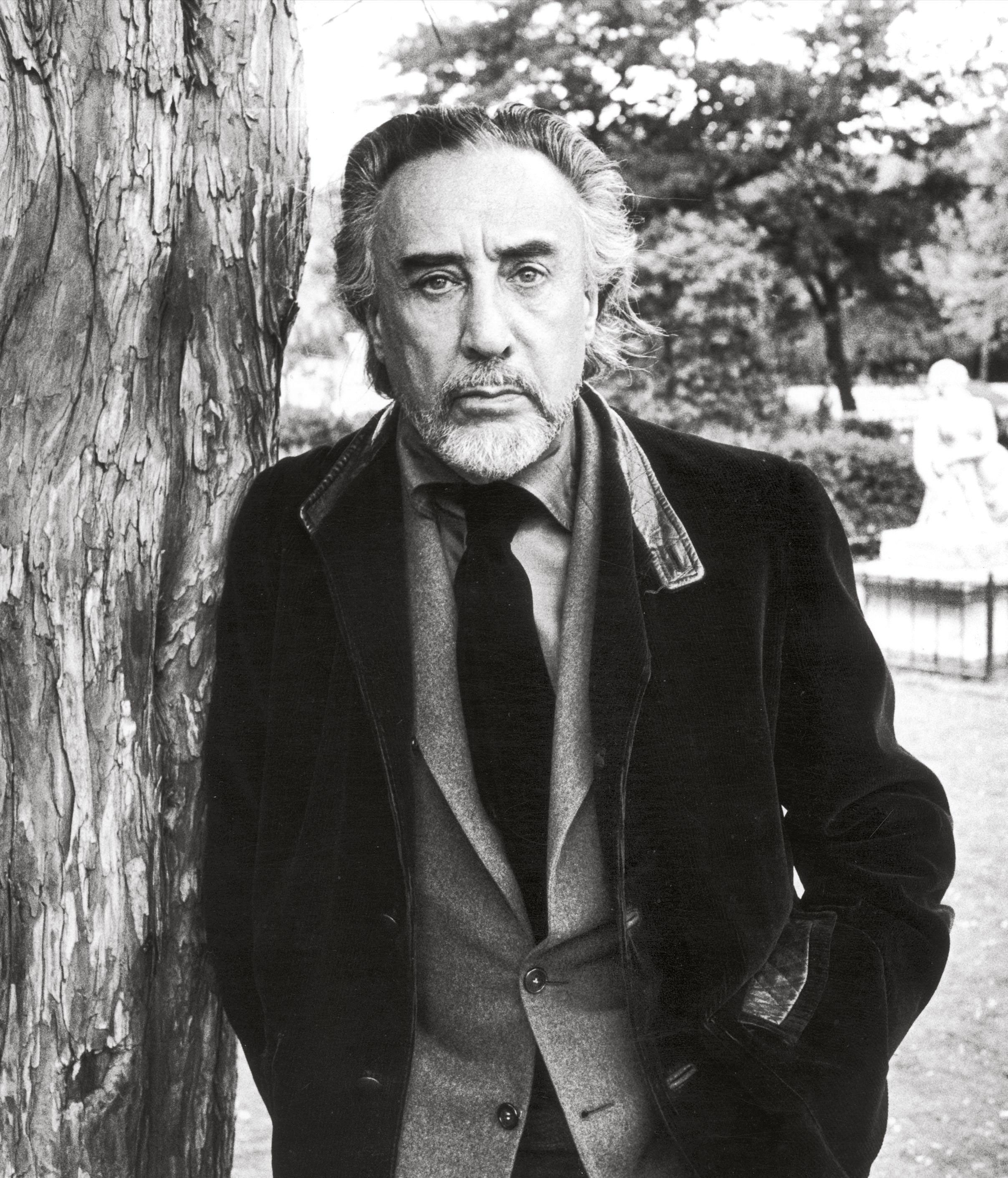 Pourquoi Romain Gary A écrit La Promesse De L Aube