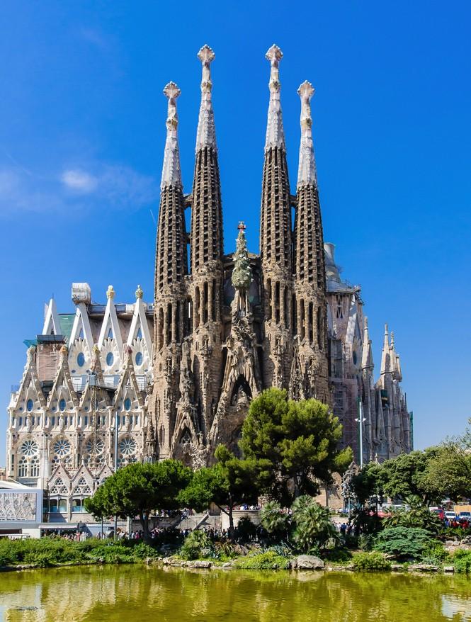 ESP_Ch17_Architecture_Gaudi