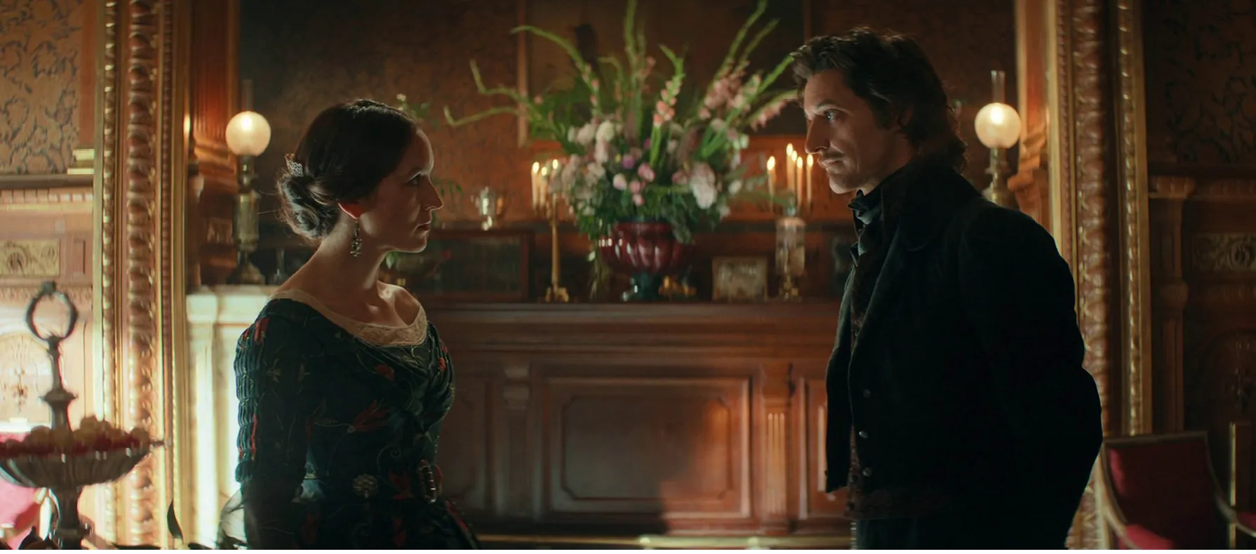 Mercédès (Anaïs Demoustier) et le comte de Monte-Cristo dans Le Comte de Monte-Cristo, film de Matthieu Delaporte et Alexandre de La Patellière, 2024.