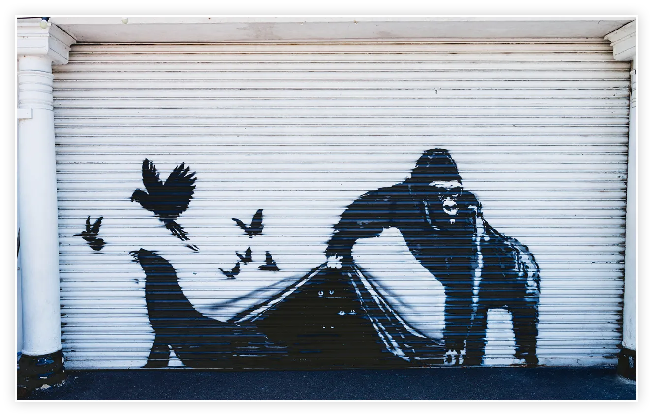 Gorille libérant des animaux, Banksy, Guy the Gorilla, pochoir, zoo de Londres, 2024