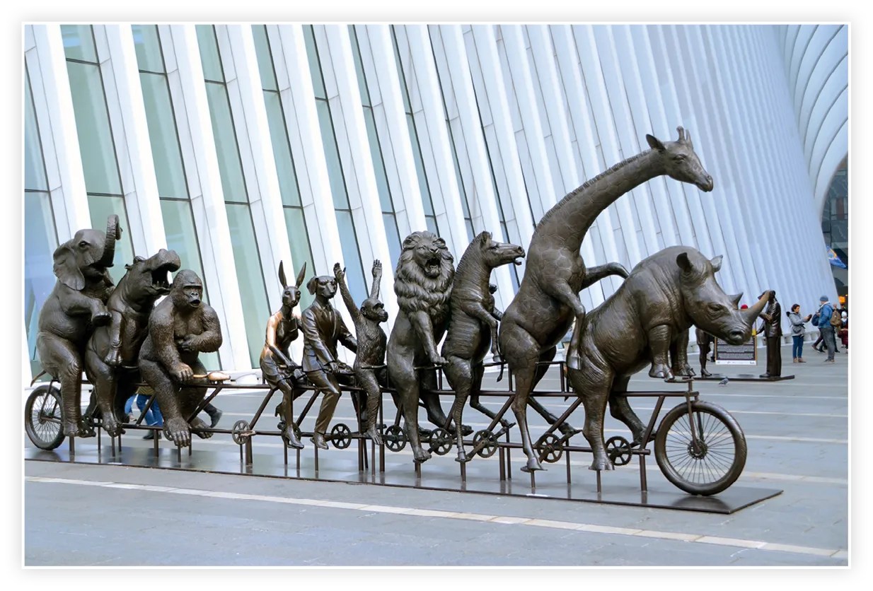 Gillie et Marc, A Wild Life For Wildlife, sculpture en bronze représentant des animaux menacés dans le monde, New York, 2023.