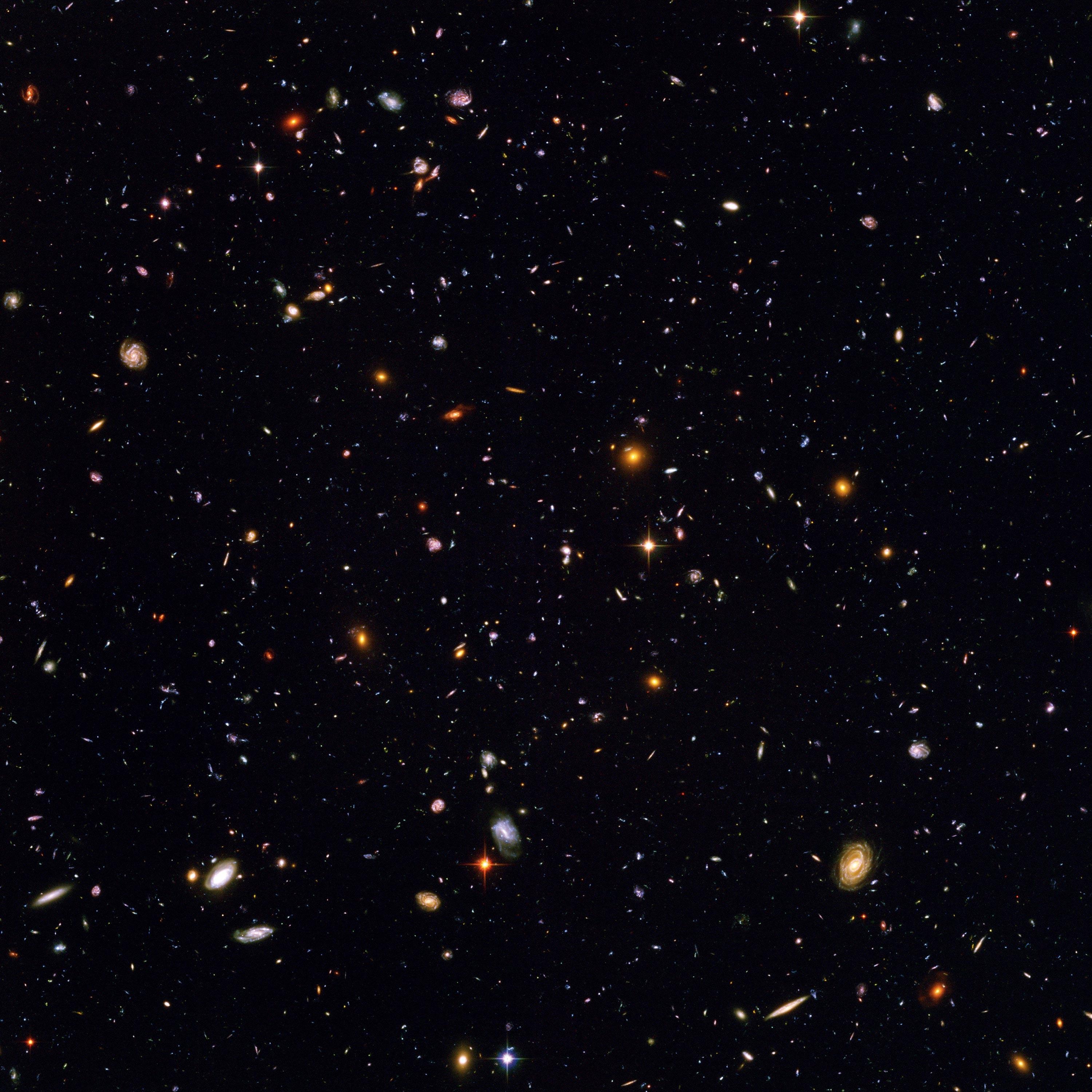 <stamp theme=pc-green1>Doc. 2</stamp> L'espace lointain, vu par le téléscope Hubble.