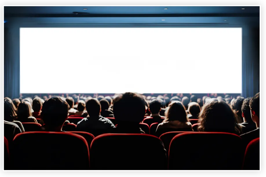 Salle de cinéma avec public