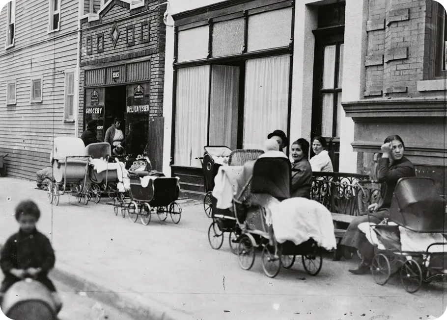 Women in front of a clinic in Brooklyn, NY, 1916