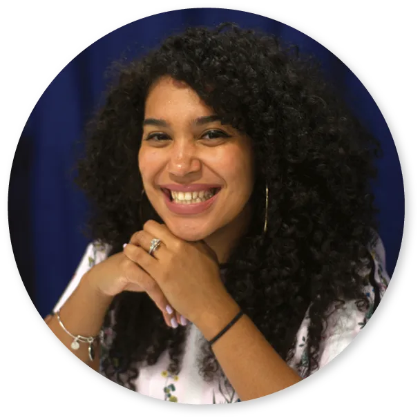 Portrait of Elizabeth Acevedo