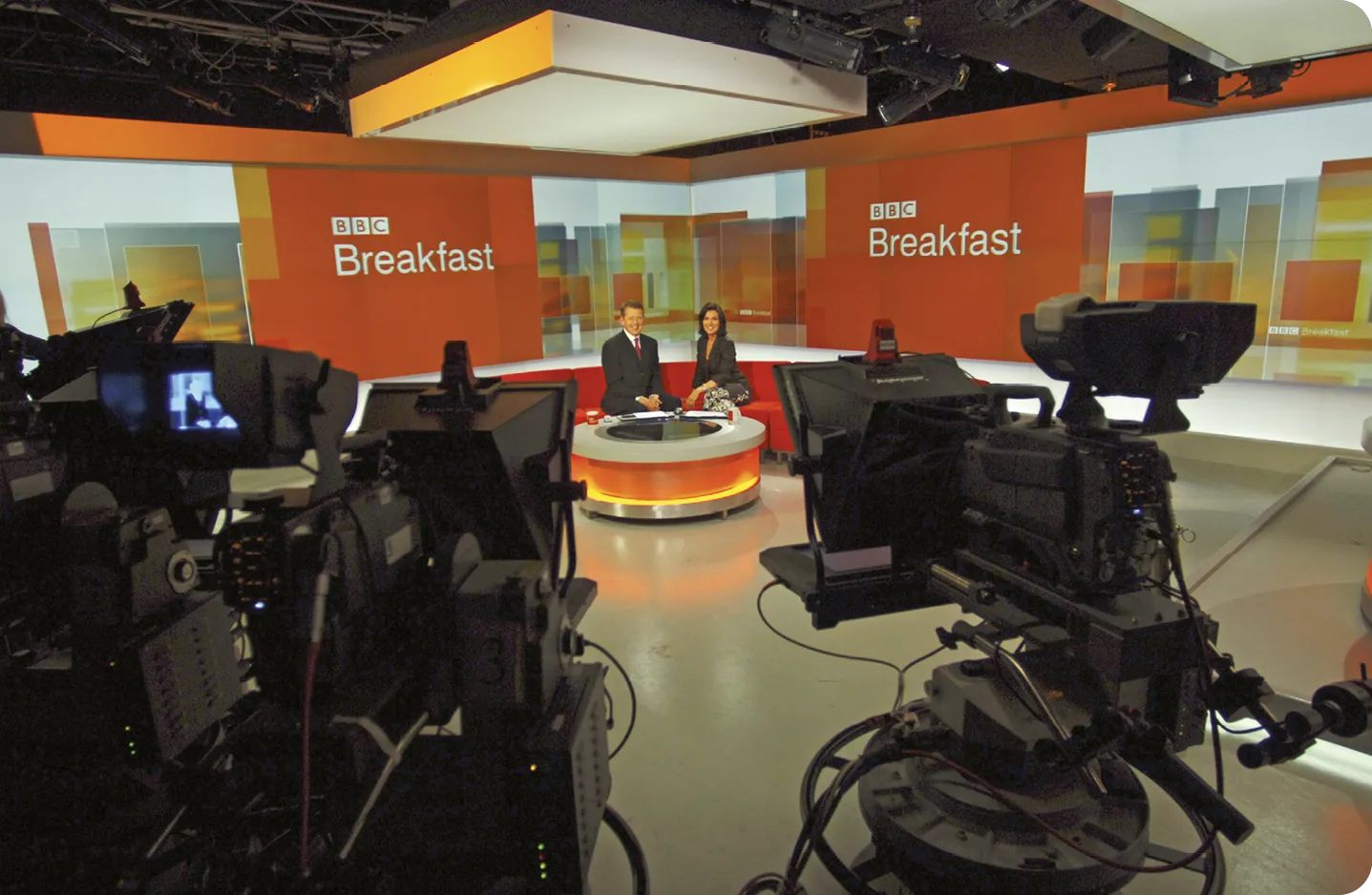 Bill Turnbull and Susanna Reid on the set of BBC Breakfast.
