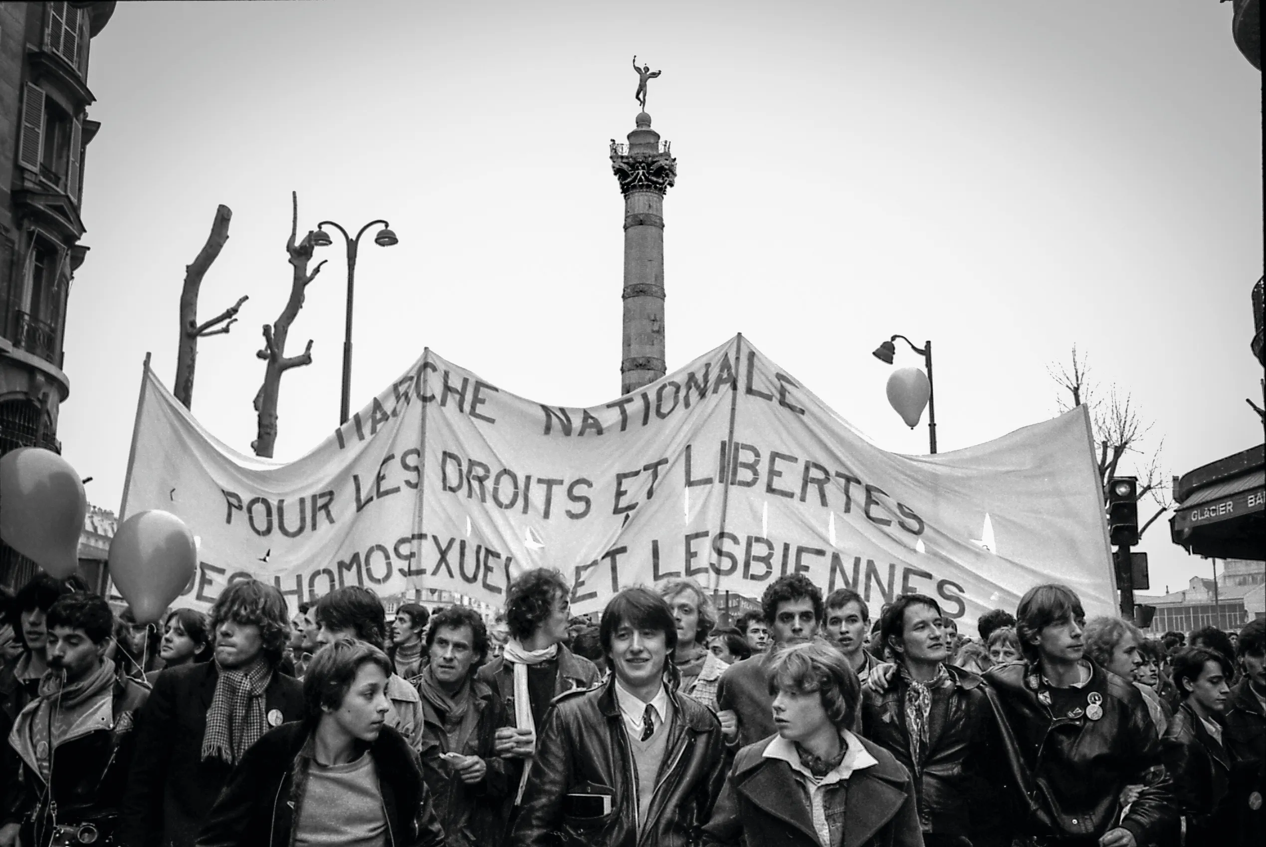 Marche nationale pour les droits et les libertés des homosexuels et des lesbiennes organisée  à Paris le 4 avril 1981.