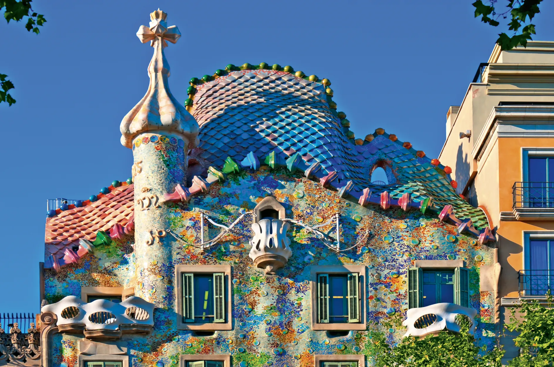 Antoni Gaudí,
La Casa Batlló,
Barcelona.