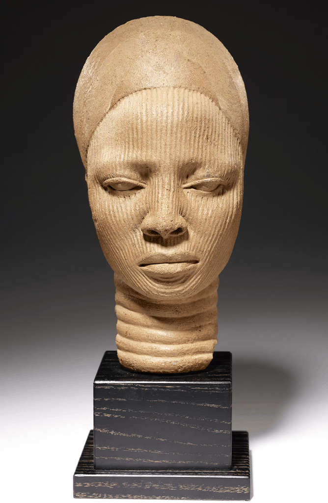Sculpture
funéraire provenant
de la cité royale
d’Ife (Nigéria),
culture yoruba,
XIIe-XIVe siècle, terre
cuite, Institut d’Arts
de Minneapolis,
États-Unis