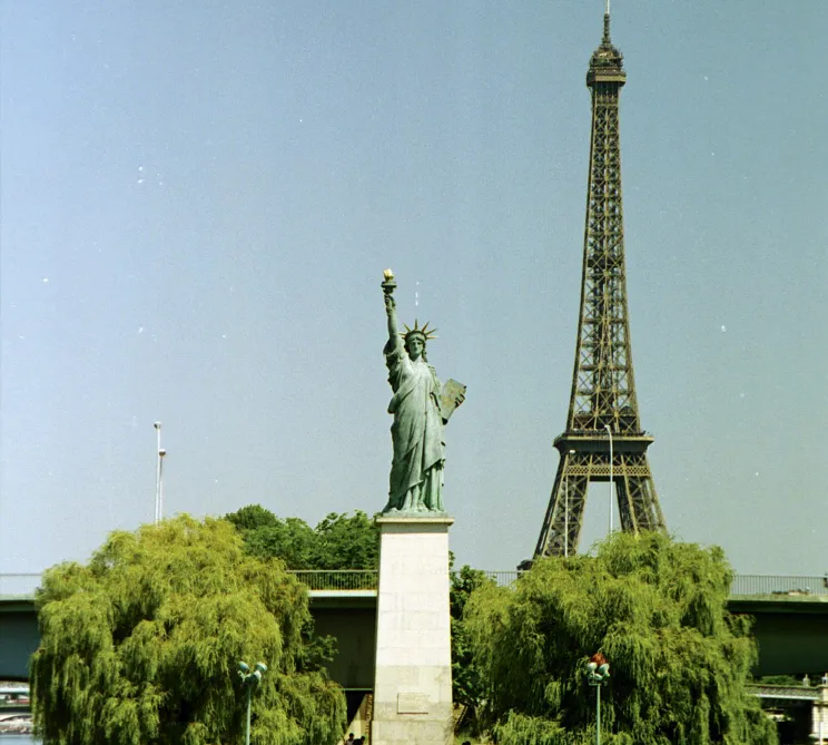 Statue de la Liberté, l'île aux Cygnes,
Paris (15e).