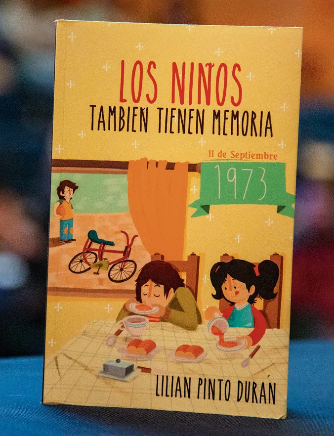 Portada del libro Los niños también
tienen memoria, Lilian Pinto Durán, 2023.