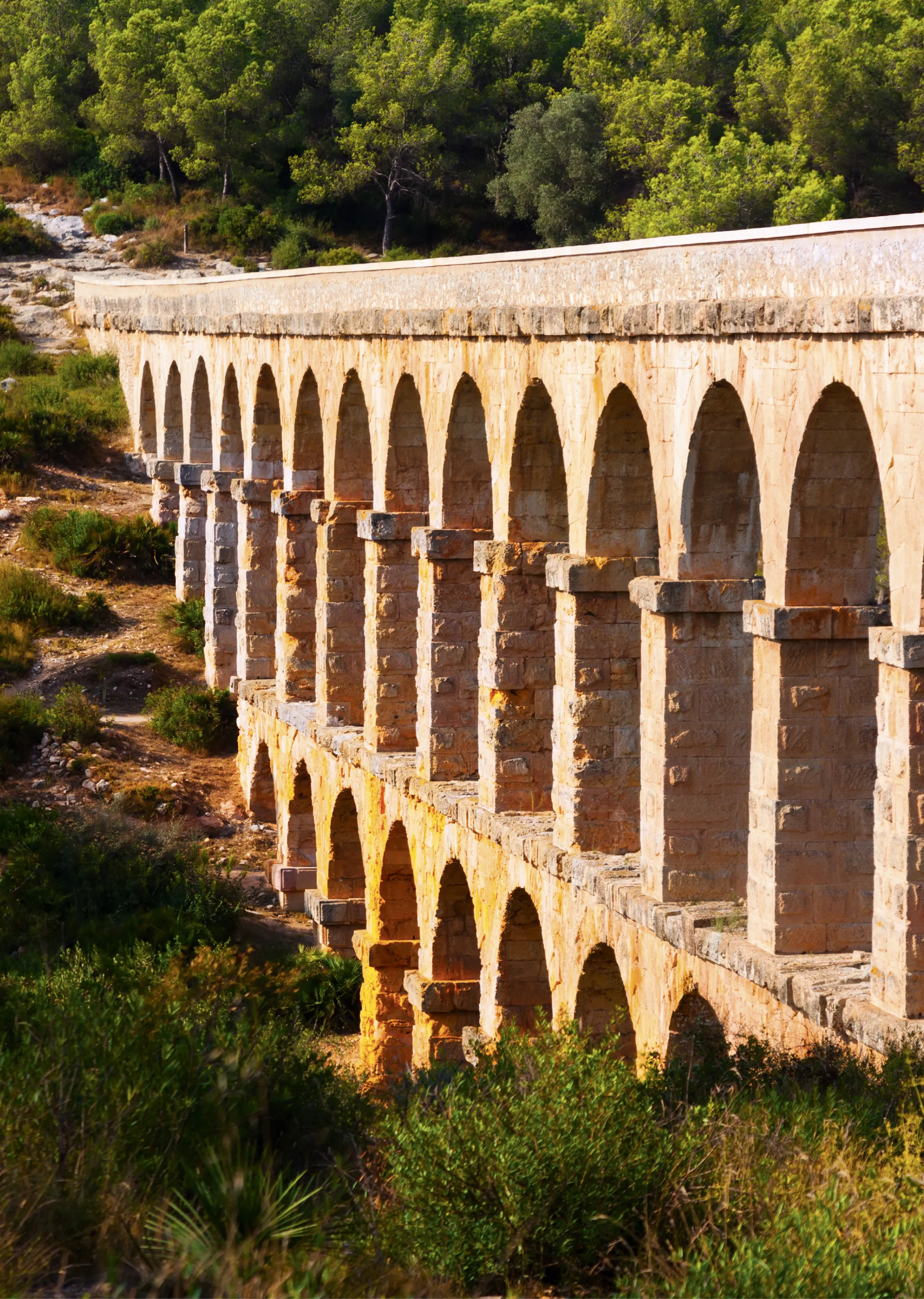 Acueducto de Les Ferreres en Tarragona, España.