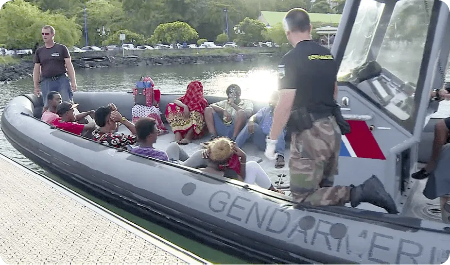 La gendarmerie intercepte des migrants à Mayotte
