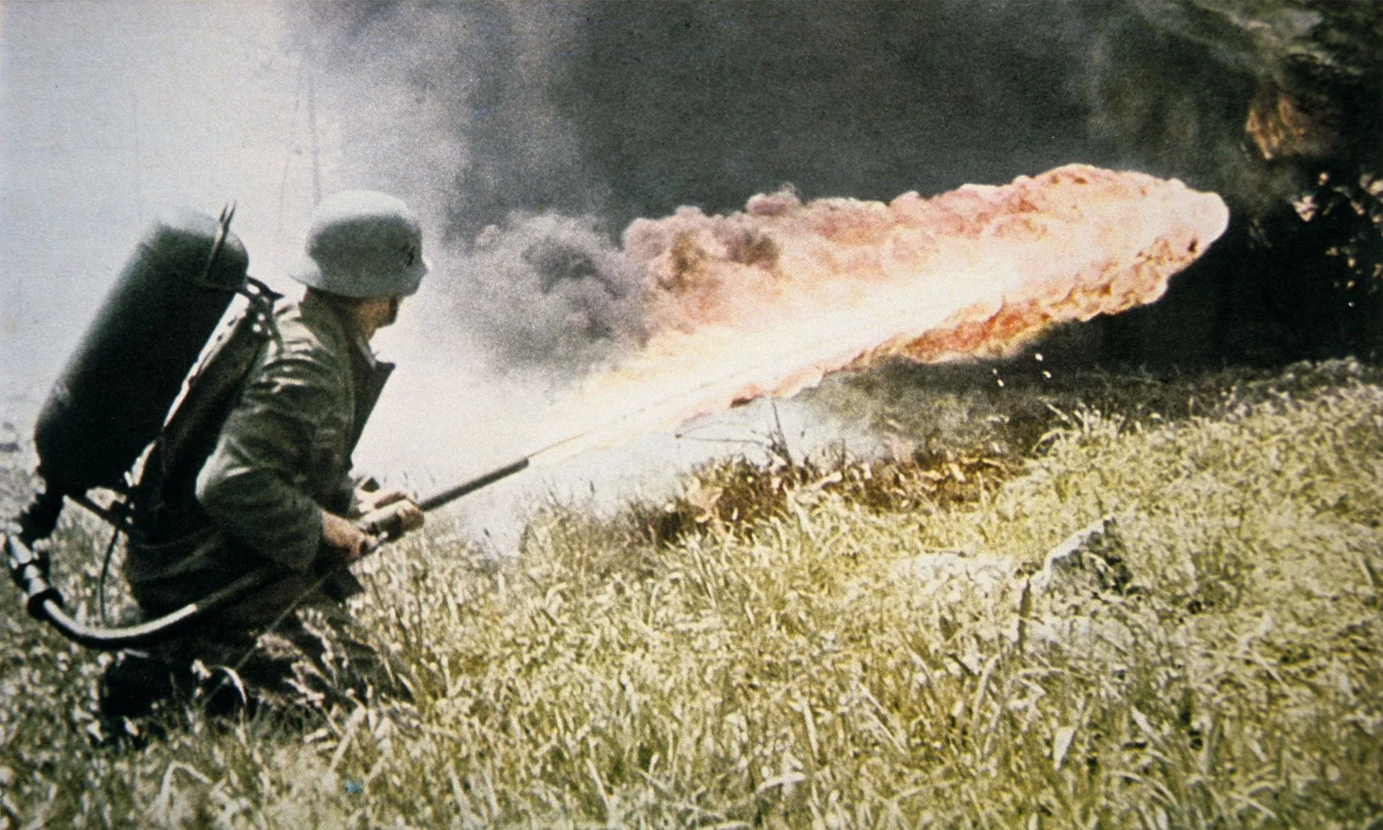 Point de passage - Front de l'Est guerre d'anéantissement : lance flamme