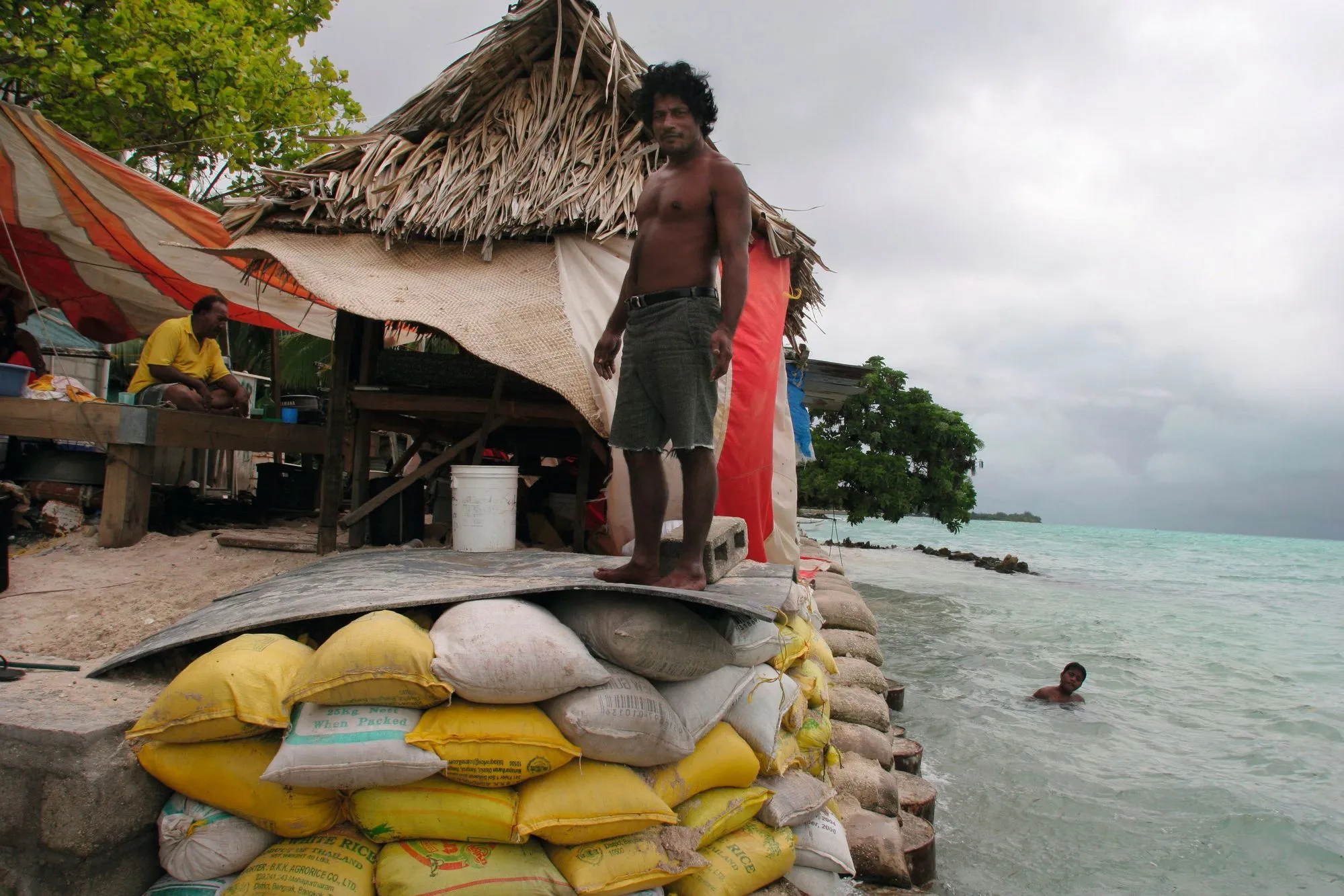 Les îles Kiribati menacées par le changement climatique