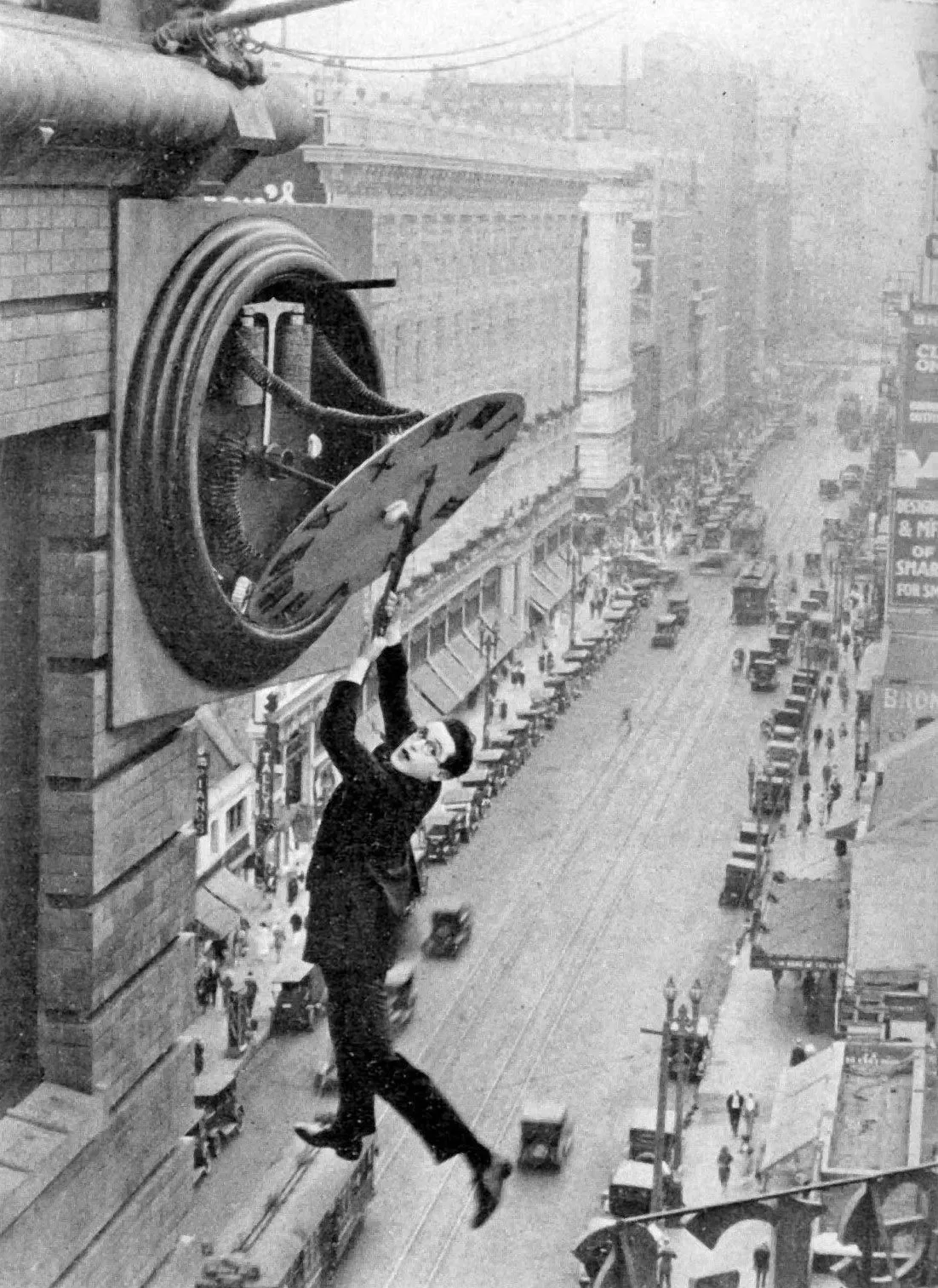 Safety Last!, with Harold Lloyd, by Fred Newmeyer and 
Sam Taylor, 1923..