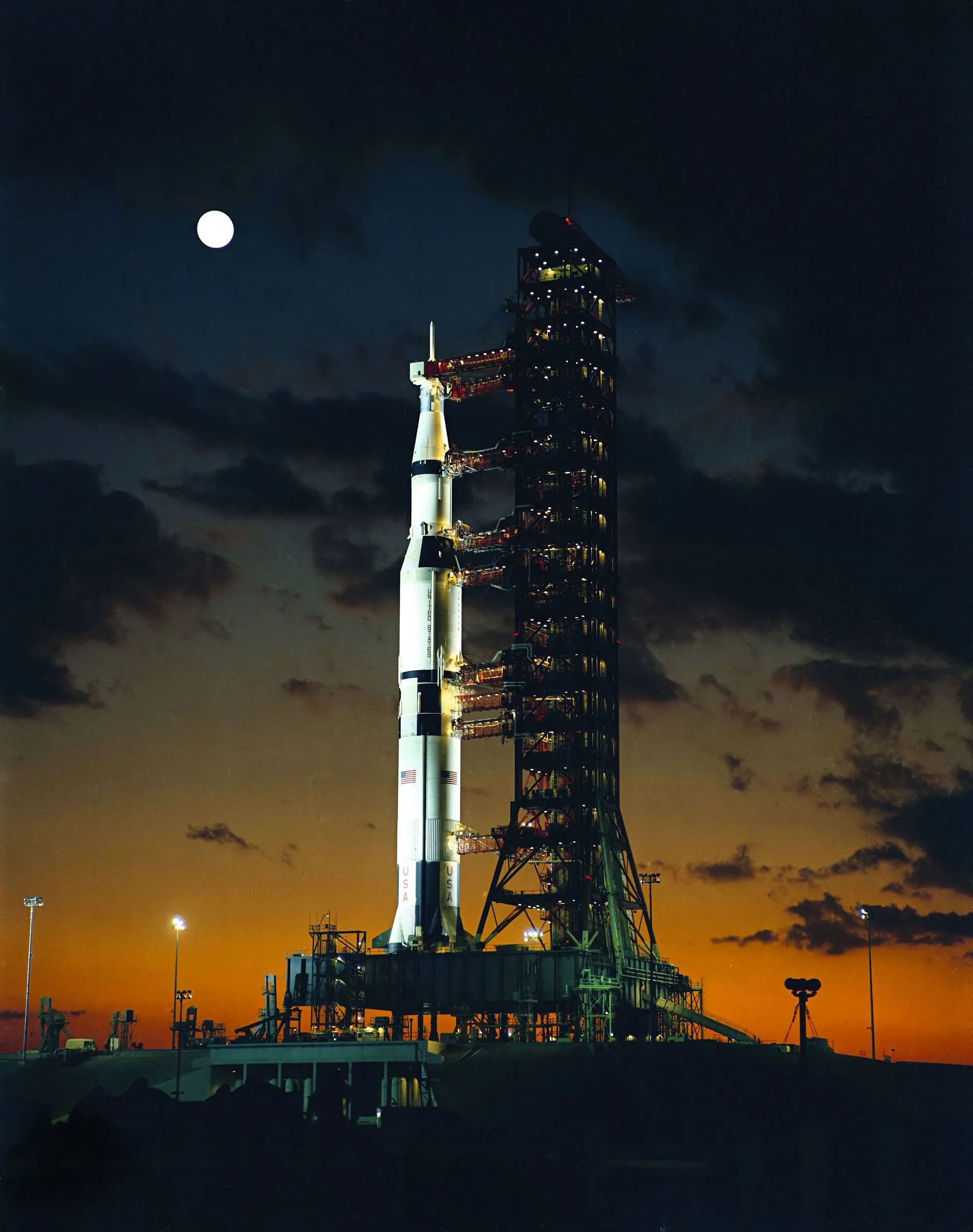 Apollo 4 et le lanceur Saturn V