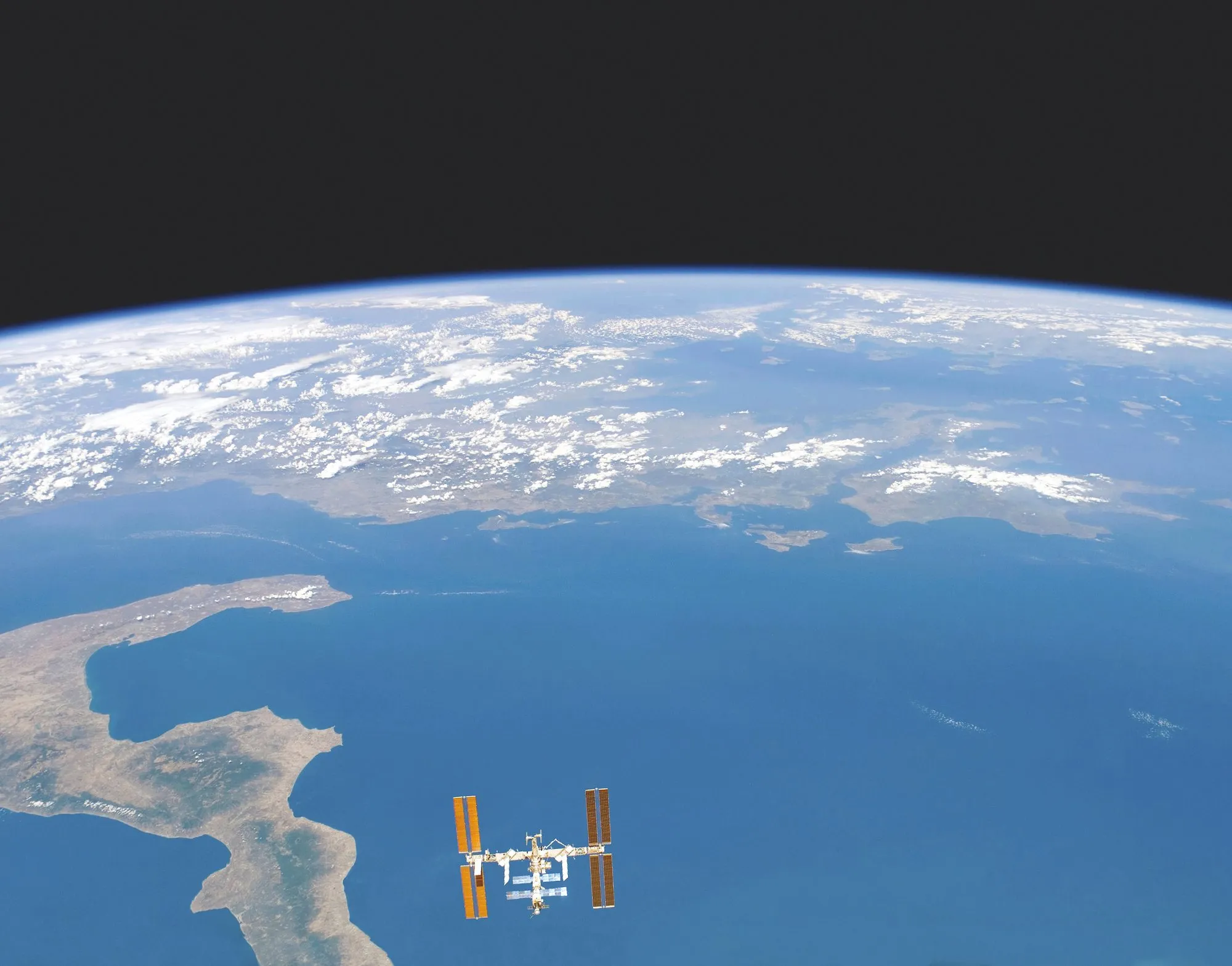 Image de la Terre prise par la navette spatiale Endeavour le 27 novembre 2007
