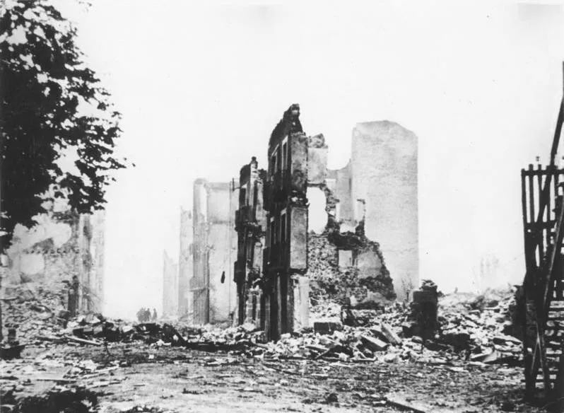 Guernica después del bombardeo