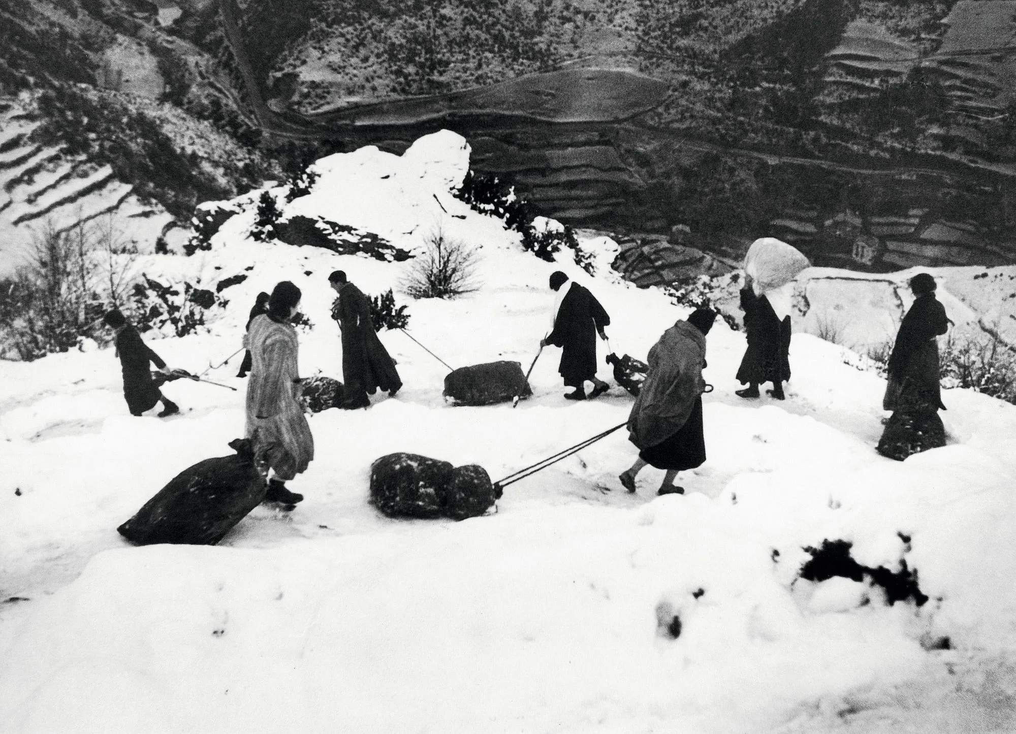 Refugiados  españoles en los Pirineos, 1939.