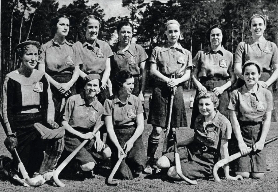 Selección femenina de hockey para los Juegos Olímpicos de Berlín, 1936.