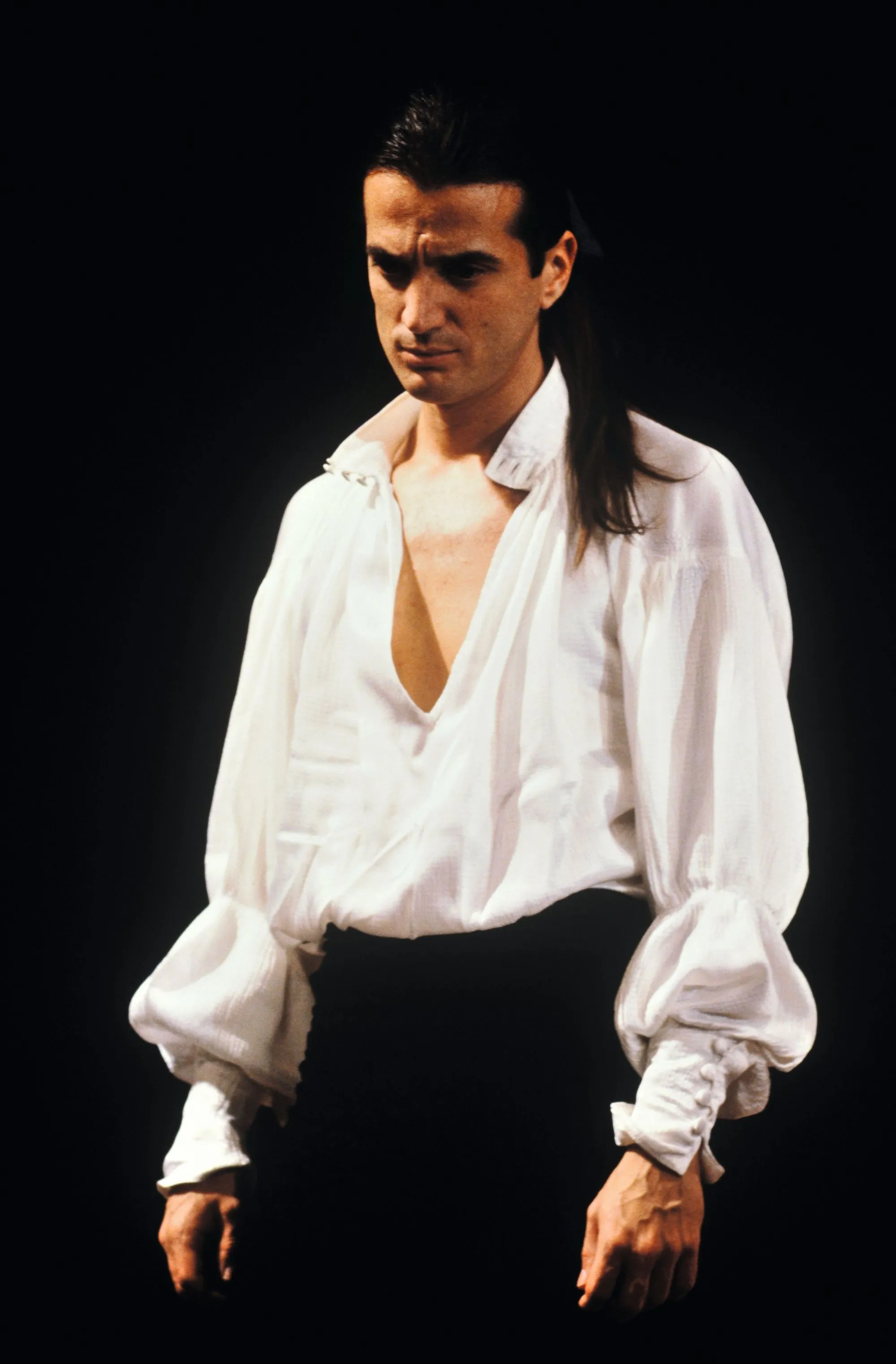 Francis Lalanne joue Dom Juan en 1987, à l'âge de 29 ans.