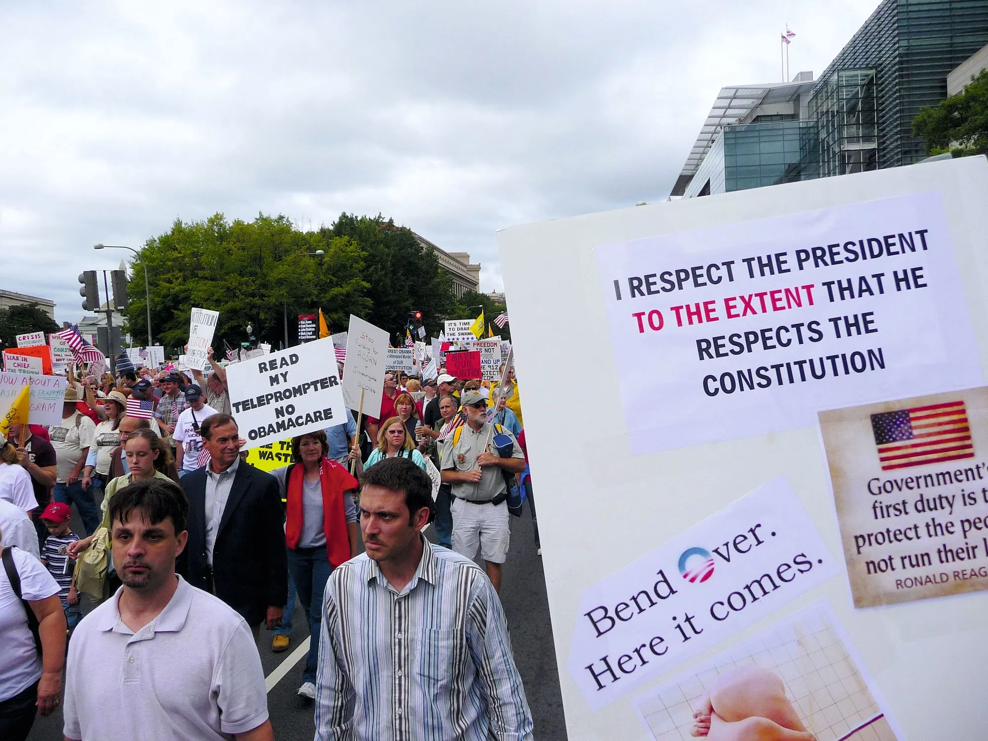 Manifestation en 2013 contre l'Obamacare, système d'assurance maladie mis en place par Barack Obama.