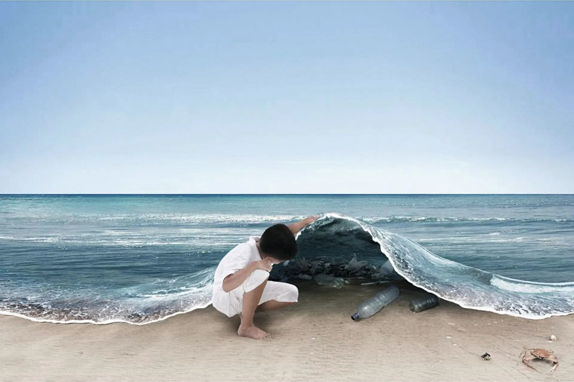 Enfant soulevant une vague découvrant une mer de déchets plastique cachés comme de la poussière sous un tapis