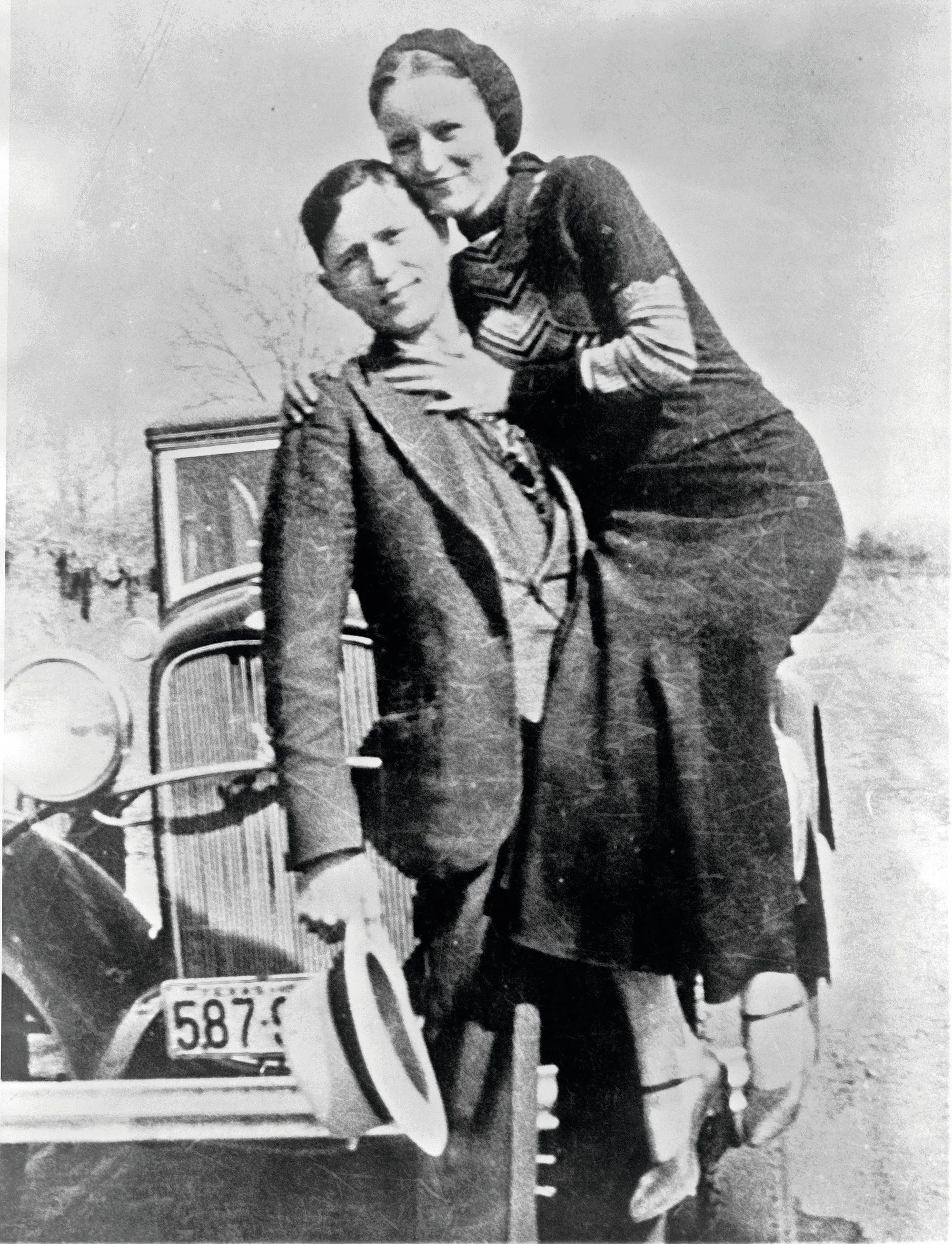 Bonnie Parker et Clyde Barrow dans les années 1930.