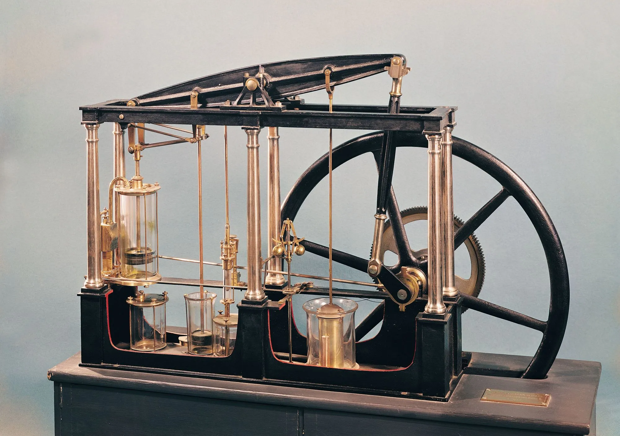Une reconstitution de la machine à vapeur de James Watt, qui a été une innovation majeure et a permis la révolution industrielle