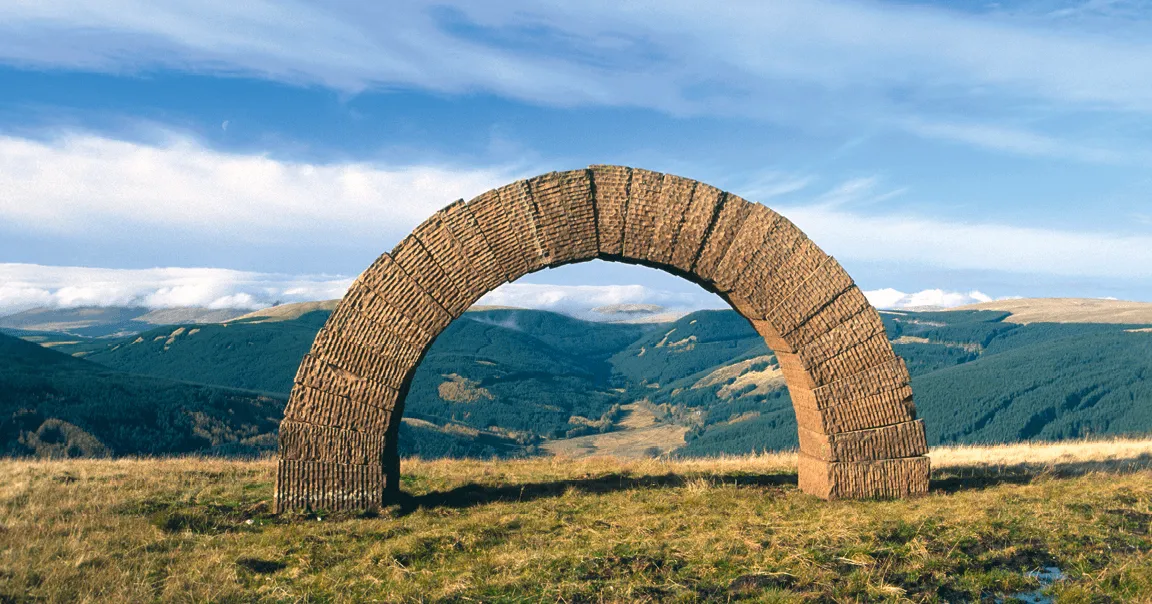 Andy Goldsworthy, Striding Arch