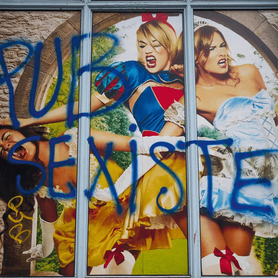 « Pub sexiste », graffiti, 2020 (Lyon).