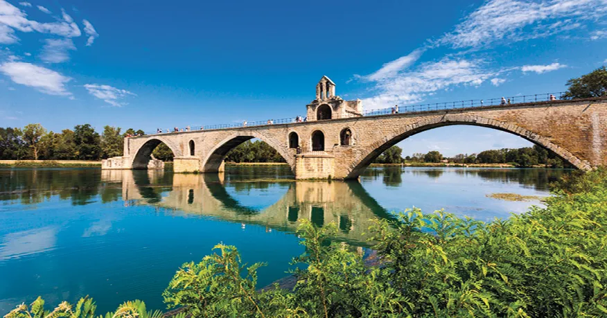Photo d'un pont sur le Rhône