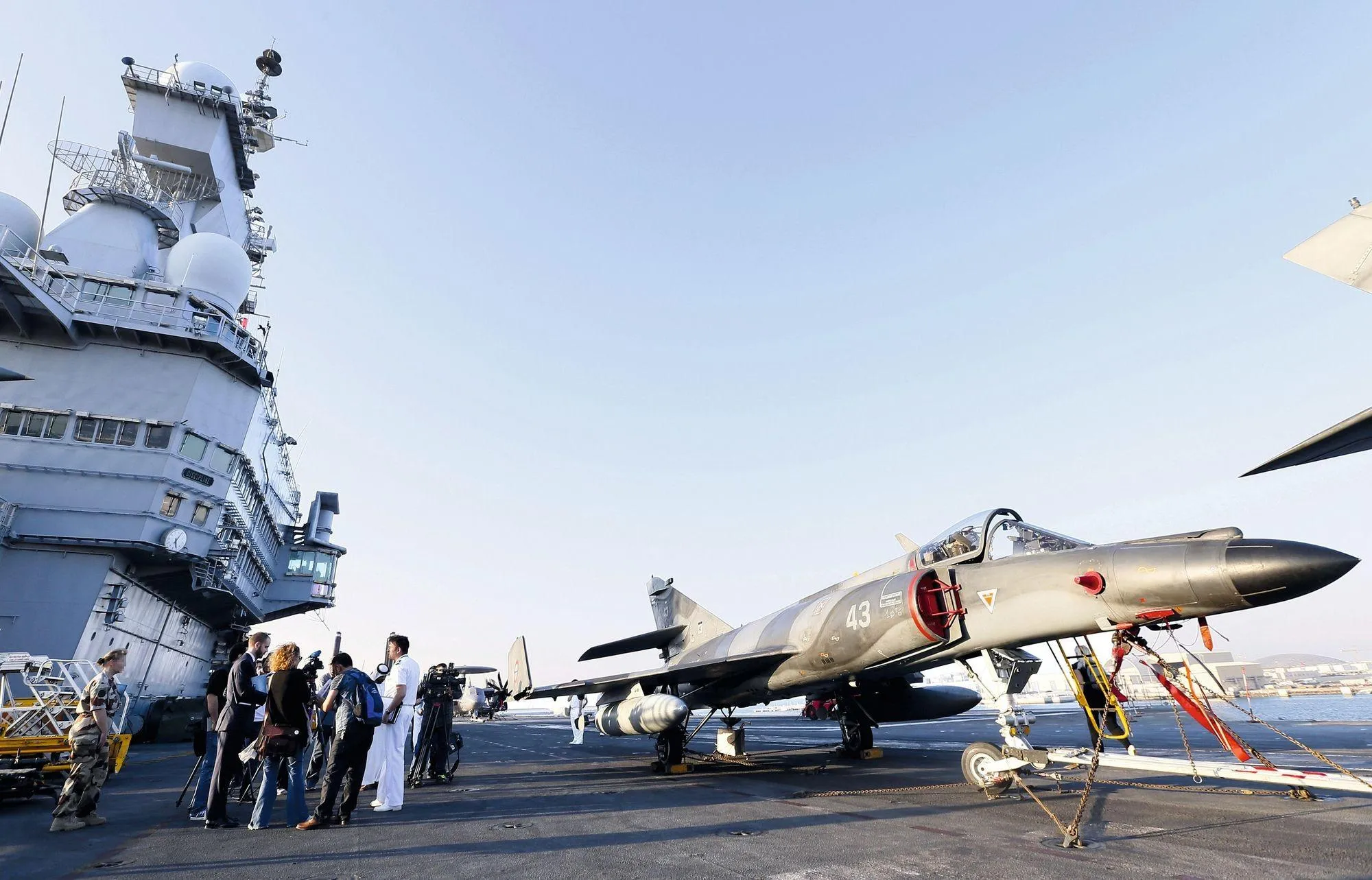 Avion de chasse sur le Charles de Gaulle