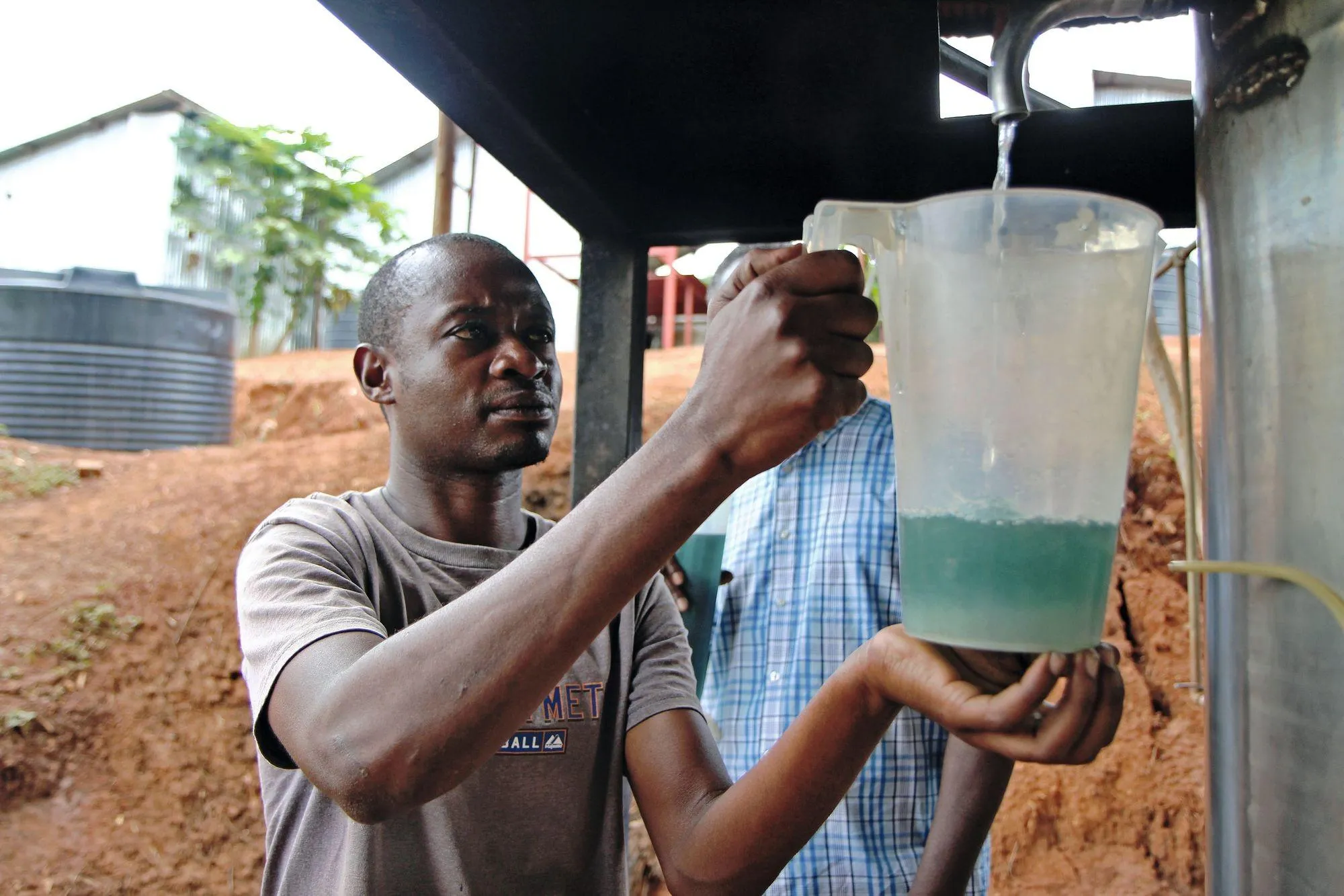 Le développement d'une petite industrie exportatrice
au Rwanda autour de l'extraction d'huiles essentielles