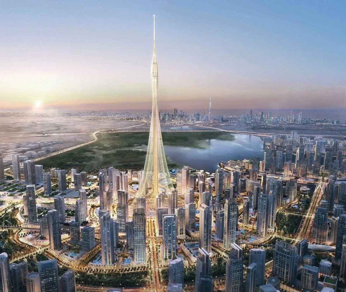 La Dubai Creek Tower, une tour en construction à la taille
encore inconnue.