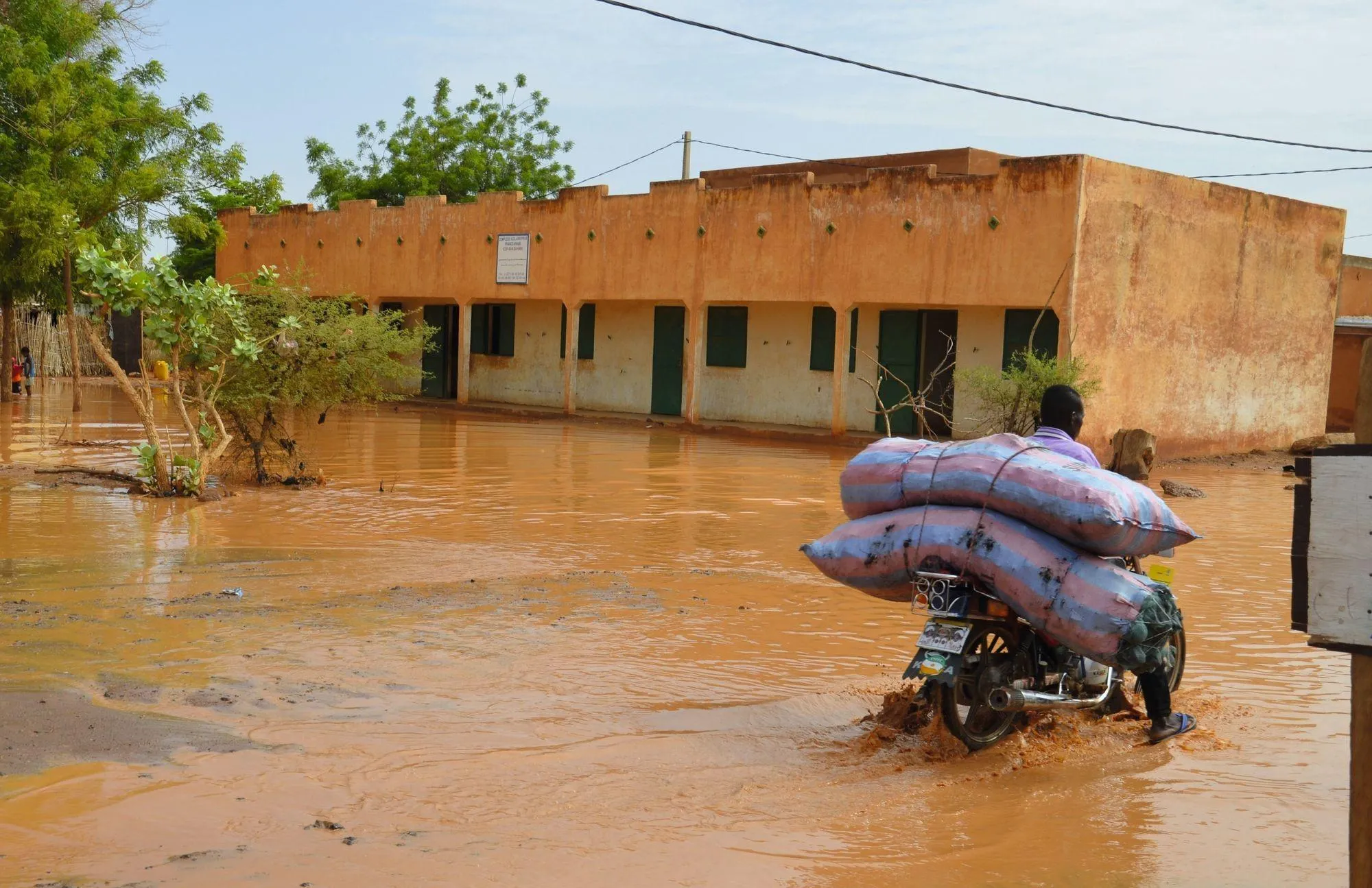 La capitale du Niger, située au bord d'un des plus grands fleuves d'Afrique, est régulièrement inondée