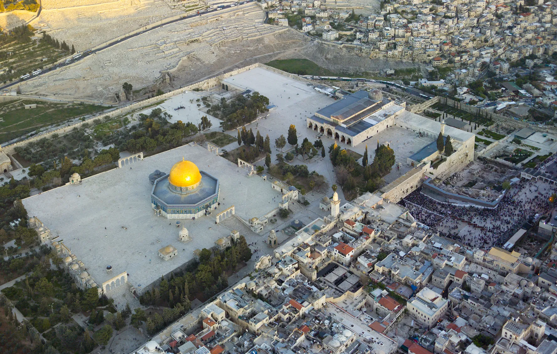 Jérusalem : l'Esplanade des Mosquées et le Mur des Lamentations