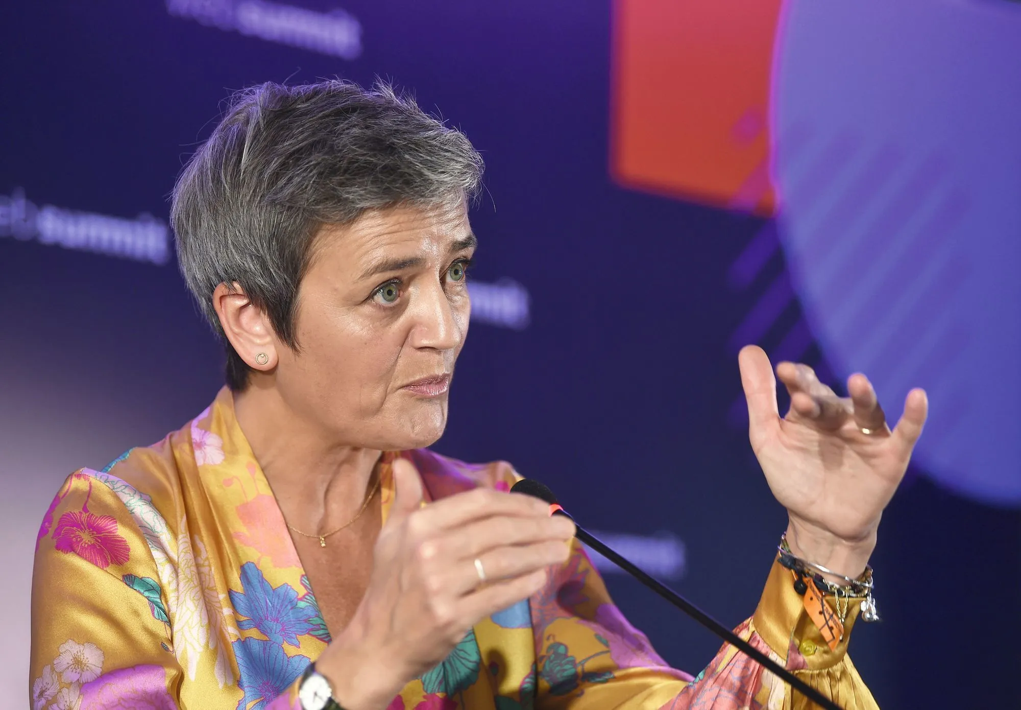 Margrethe Vestager est la commissaire européenne à la concurrence. Elle veille au bon fonctionnement de la concurrence sur les marchés dans l'UE.