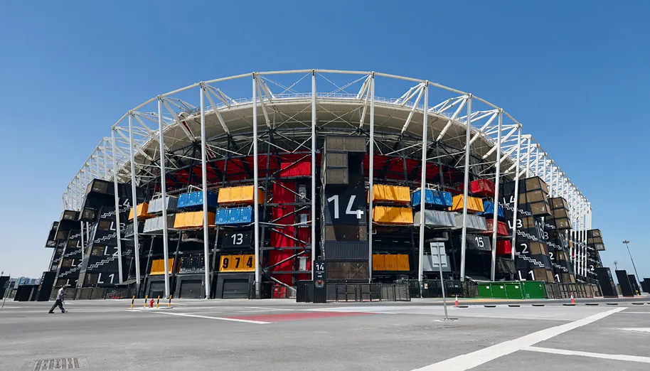 L'un des stades construits pour la Coupe du monde, qui a la particularité d'être entièrement démontable.