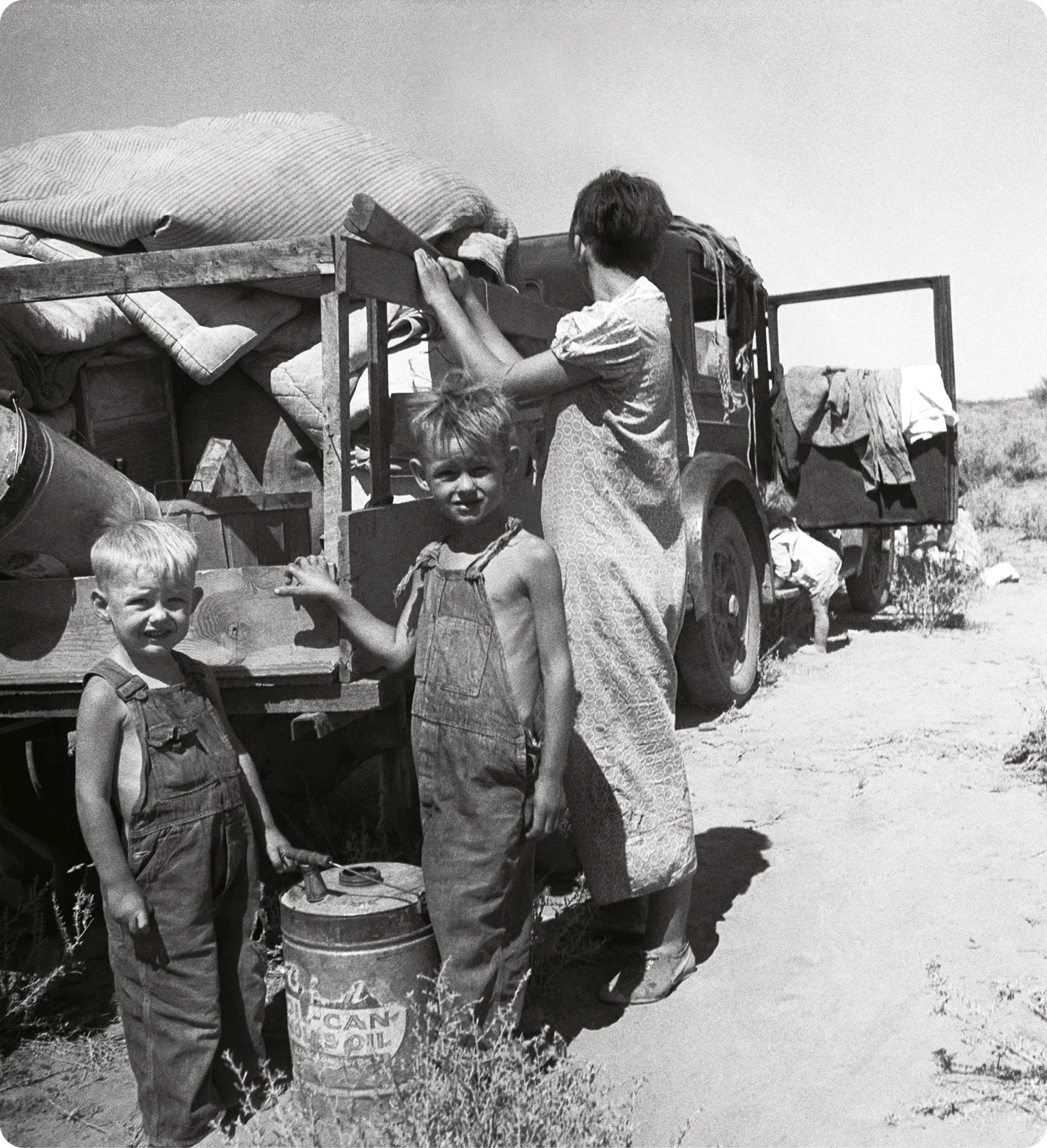 Dorothea Lange, A family of nine Depression refugees from Iowa, New Mexico, 1936.