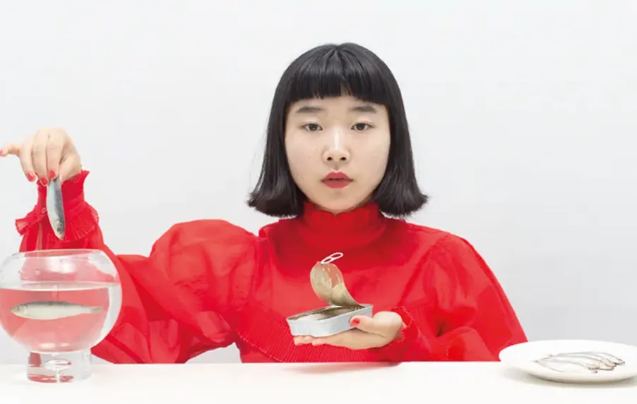 Izumi Miyazaki, autoportraits photographiques, exposition « There's no place like home », Bergonzo First Floor, Paris, 2018.